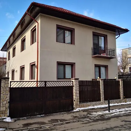 Aretta Брашов